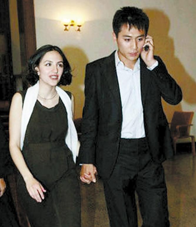 刘烨和谢娜结婚了没,刘烨与谢娜的爱情史