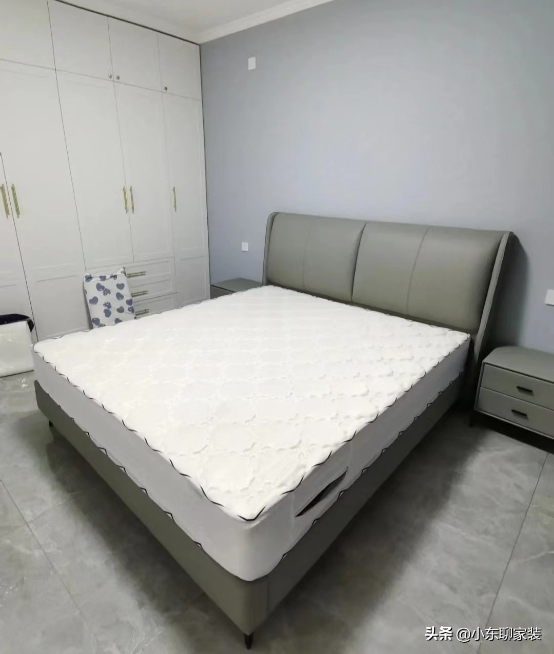 选床实木好还是软包好,买实木床买什么样的床最好