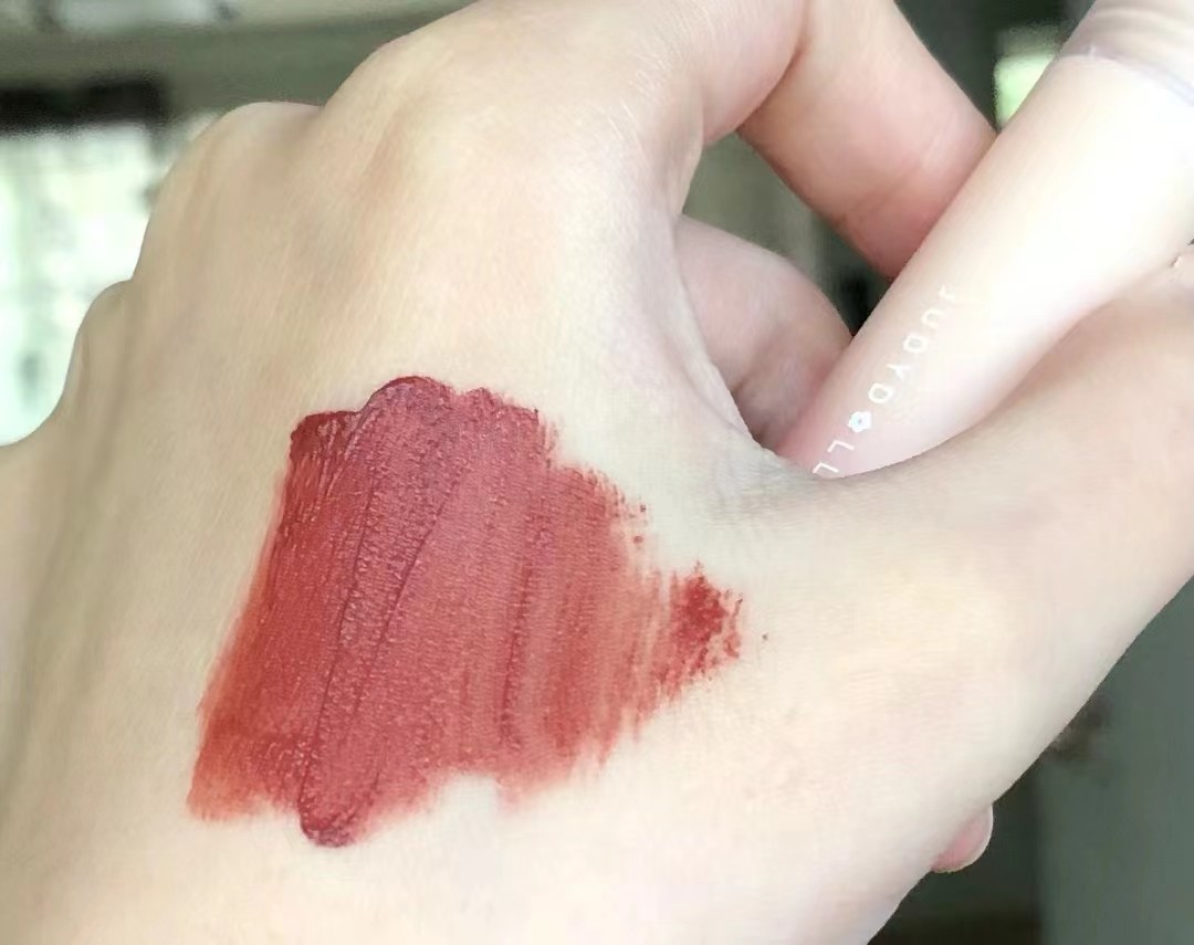 适合黄黑皮的口红色号显白推荐,黄皮素颜适合涂什么颜色的口红