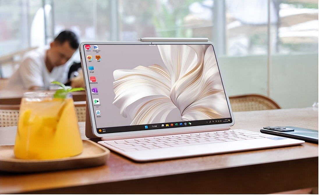 华为matebooke对比ipadpro2021,华为二合一笔记本matebooke最新