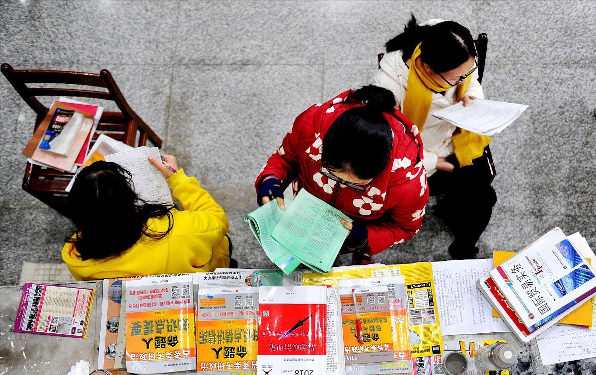 普通大学生一个月多少生活费合理,普通大学生一个月多少生活费够用