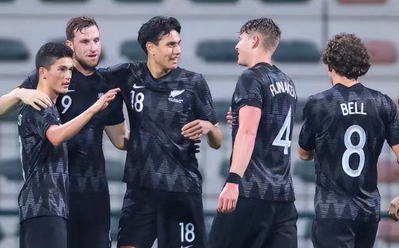 国足对战新西兰首发名单,国足0比0战平新西兰主教练