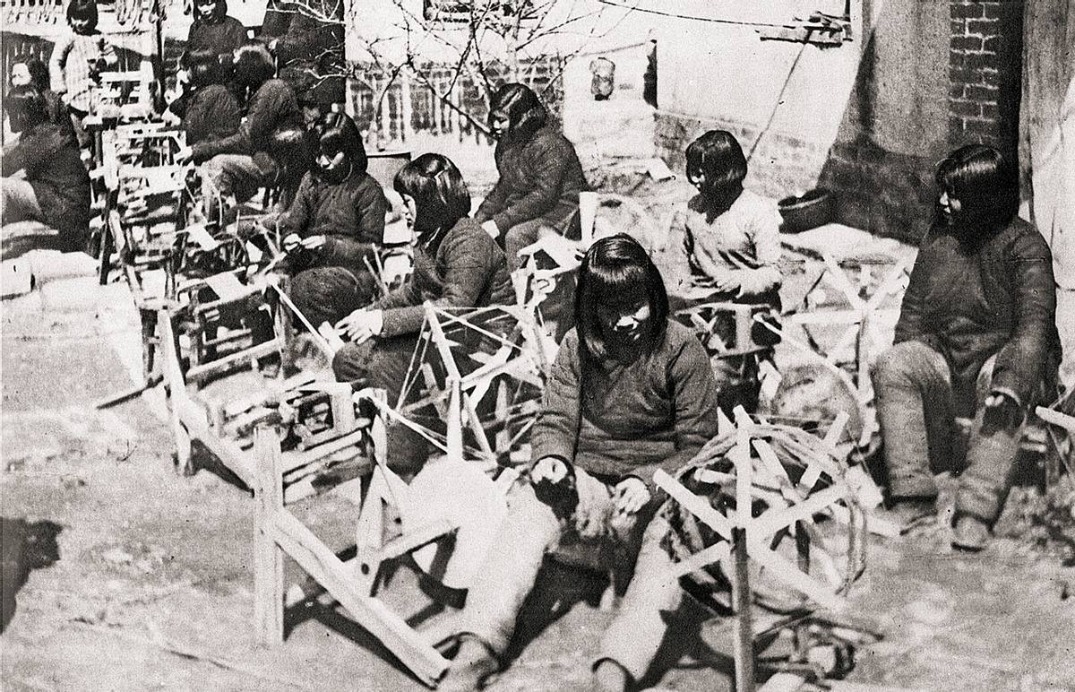 巾帼女烈士陈若克:拒用日寇奶粉以鲜血喂女儿,被日军27刀杀害!