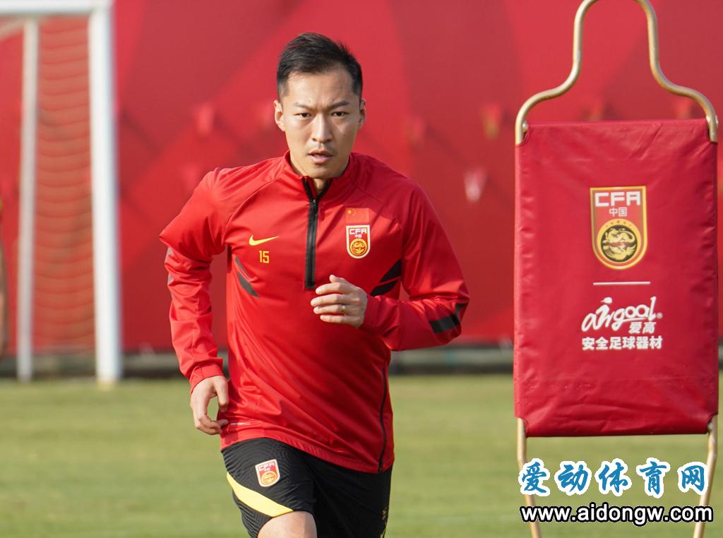 李霄鹏国足集训最新名单,国足李霄鹏最新视频