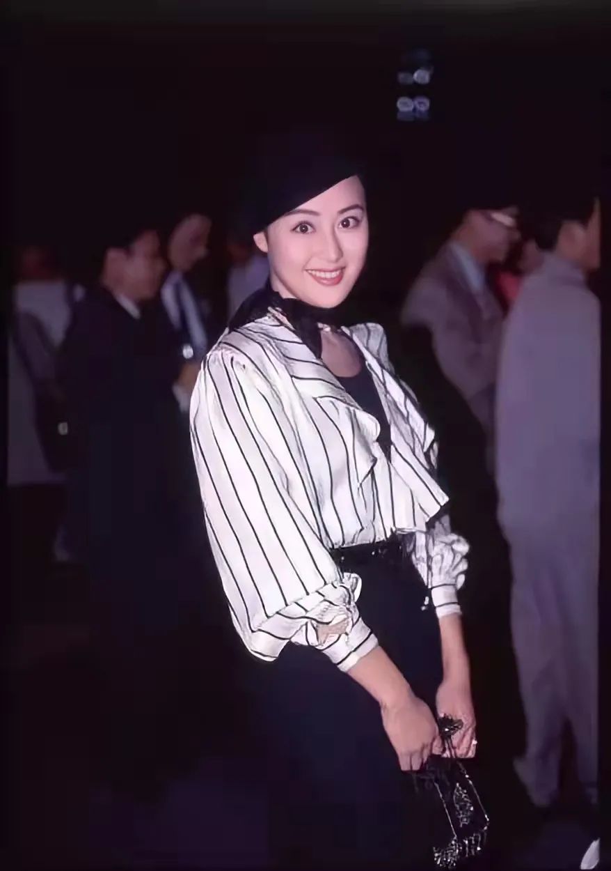 棣欐腐绗竴濡栧コ宸ㄦ槦,棣欐腐鍏绗竴濡栧コ