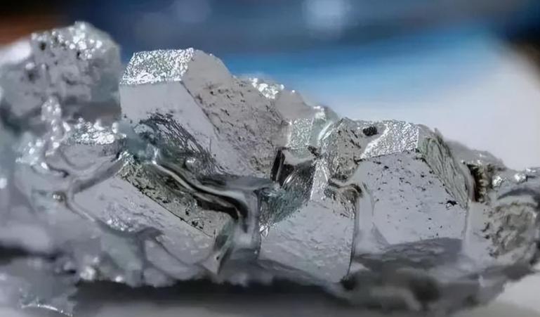 中国来真的！稀有金属镓和锗成出口管制对象，欧美产业要担忧了？