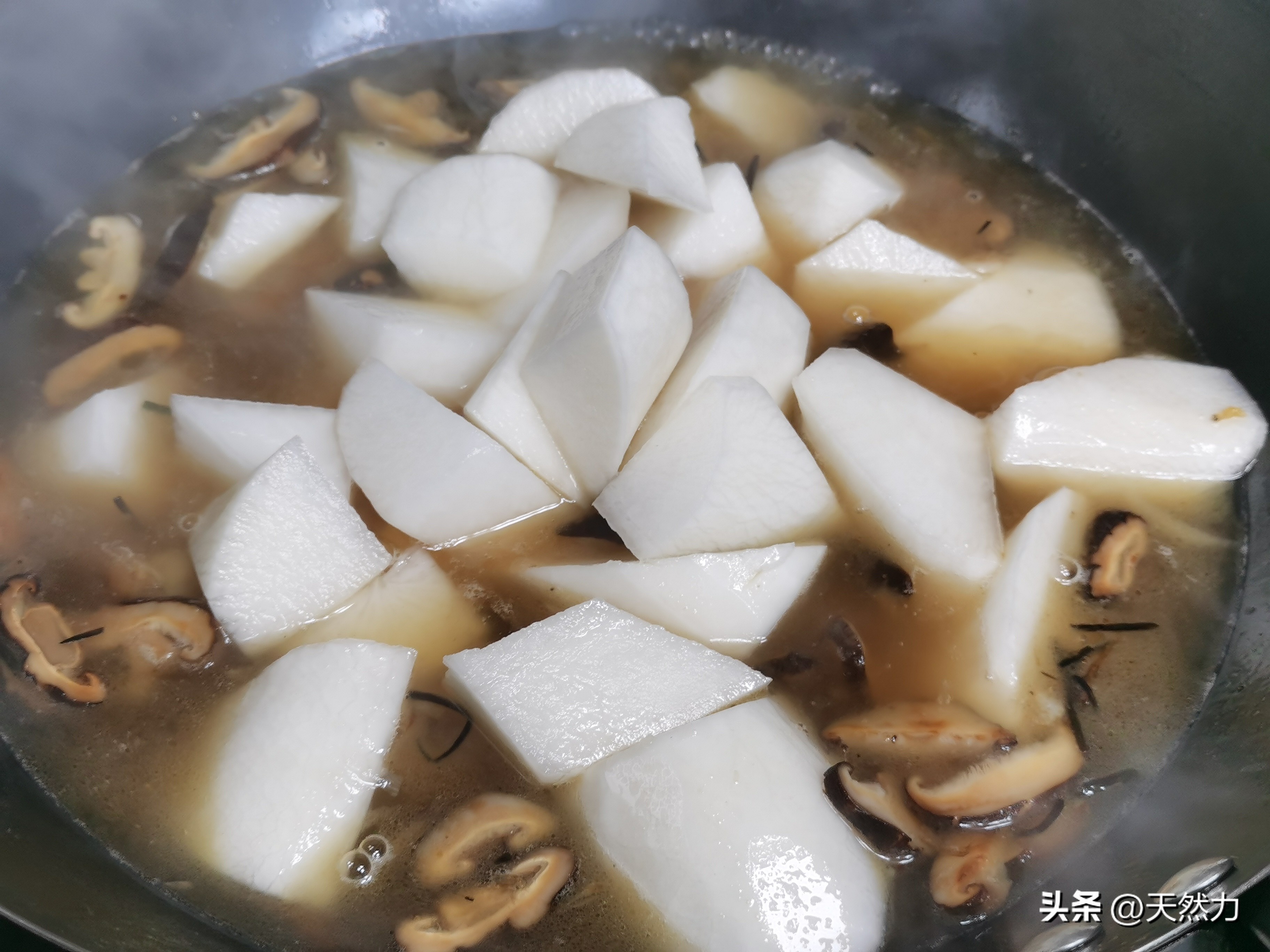 白萝卜爽口小菜的做法,白萝卜清脆爽口好吃又下饭的做法