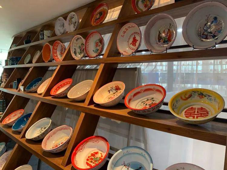 中国少见的搪瓷,为啥到了非洲成香饽饽?创造外汇6000万美元!