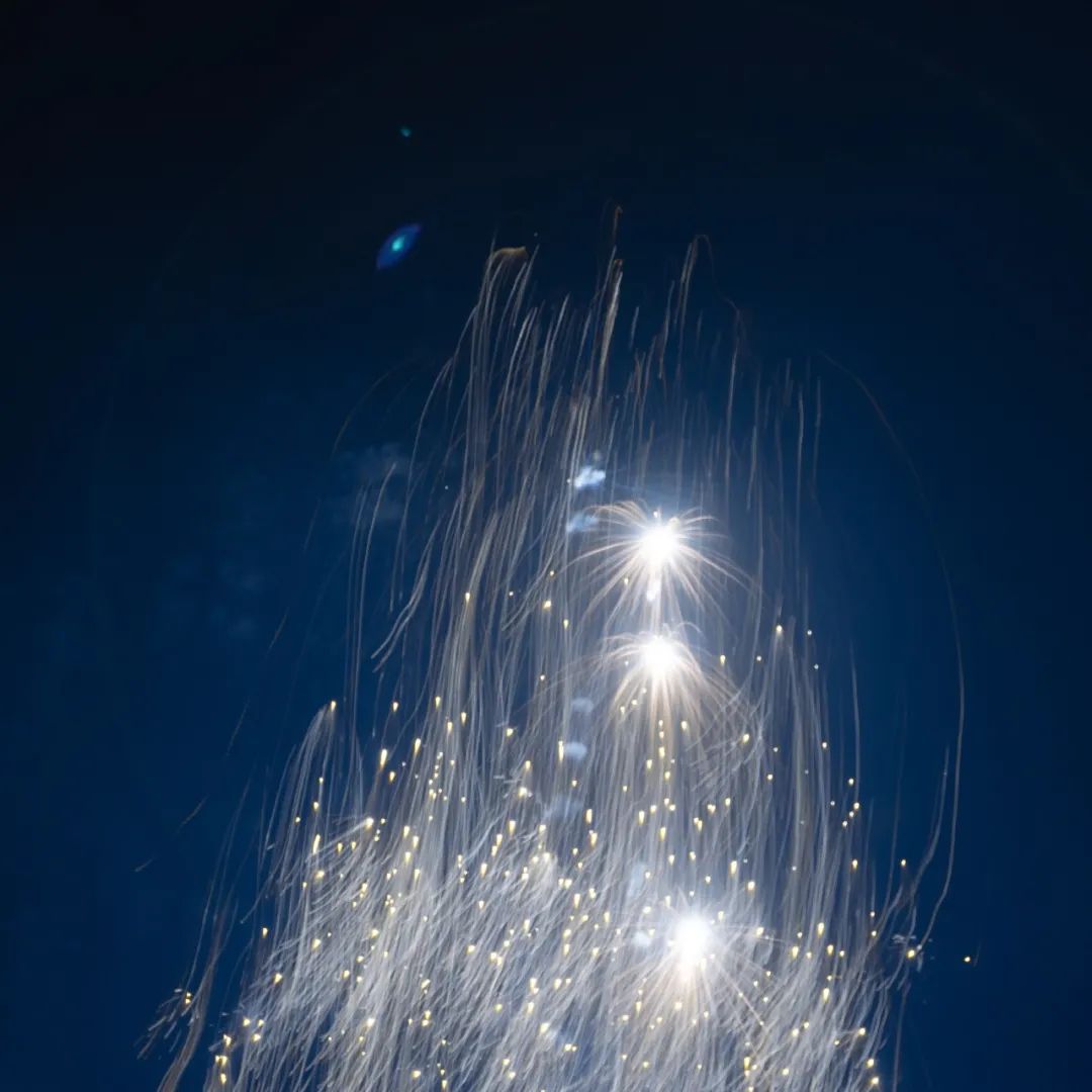 微信朋友圈背景图动态教程,背景图朋友圈高级感简约风