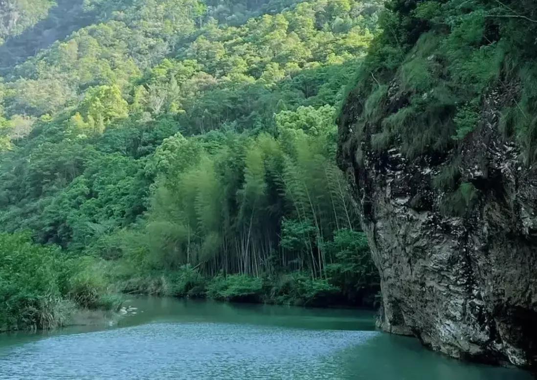 温州文成旅游必去十大景点,温州乐清市旅游景点推荐