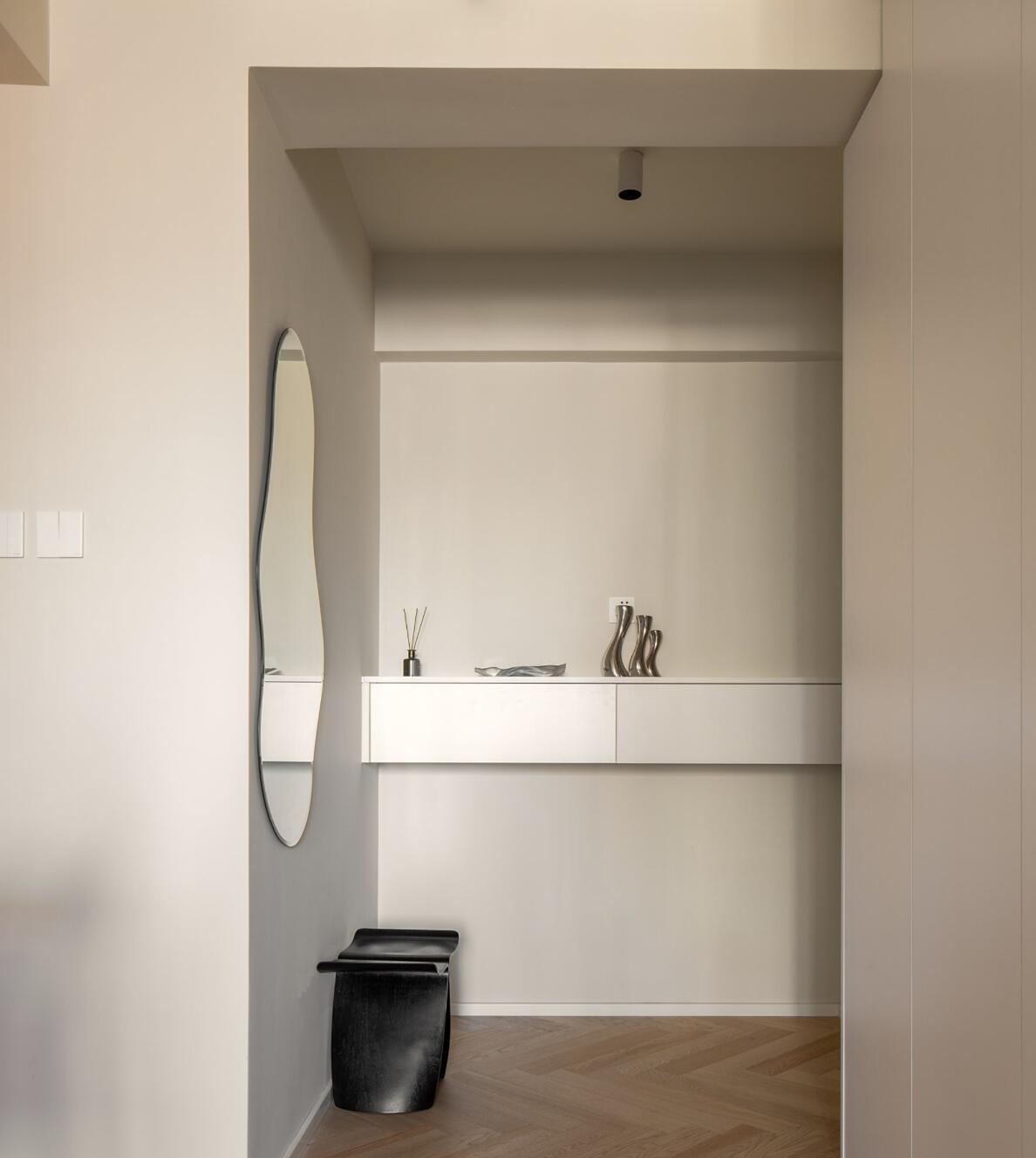 她买下别人不要的“跑道户型”,二次改造后,前屋主都羡慕坏了