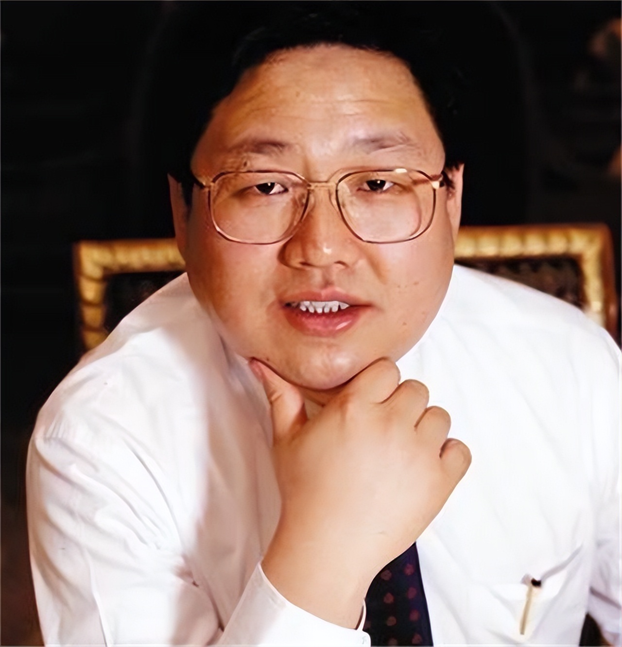 亿万富豪*明徐**：病死狱中8年后，明星妻子田海蓉和女儿过得怎样？