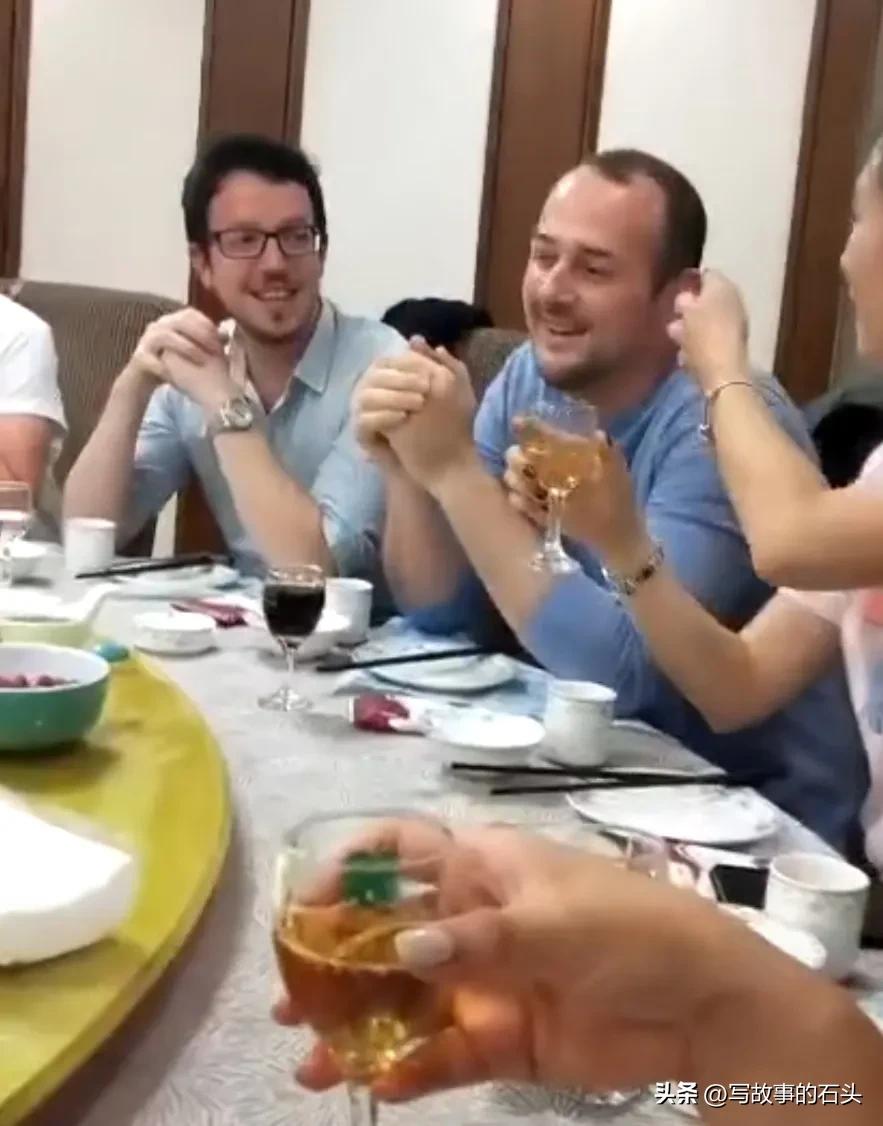 山东姑娘远嫁比利时生两个孩子,山东妞远嫁德国比利时