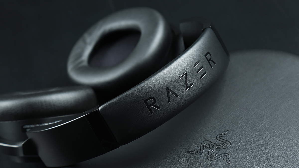 雷蛇头戴式耳机梭鱼专业版,雷蛇梭鱼耳机怎么连接电脑