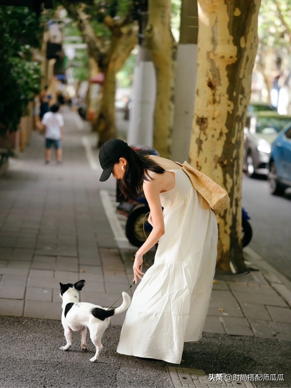 街拍如何穿修身裙子,裙子穿紧点还是松点