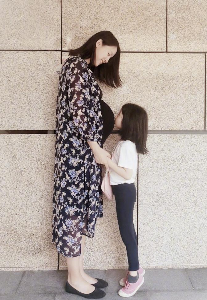 七位公主生孩子,八位已经生过孩子的女明星