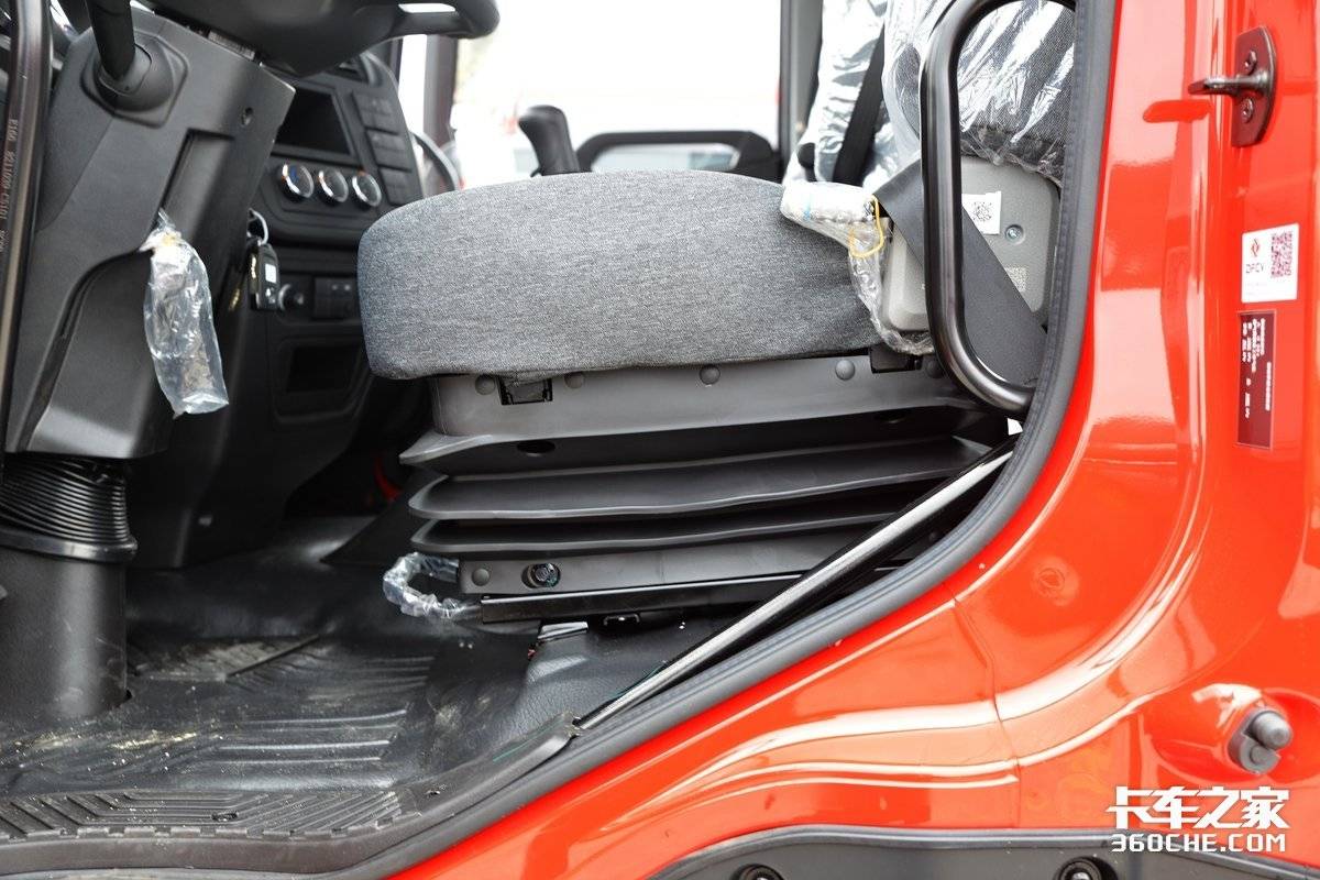 重载版5米8六缸中卡载货车,6.8米载货车公认油耗最低的4款车