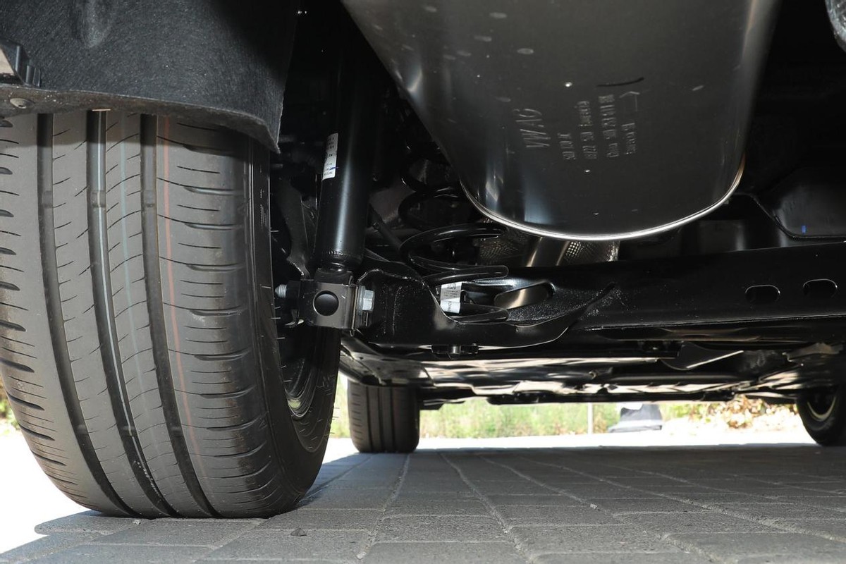 大众朗逸2023款plus1.4t舒适版,朗逸2023款1.5l自动舒适型价格