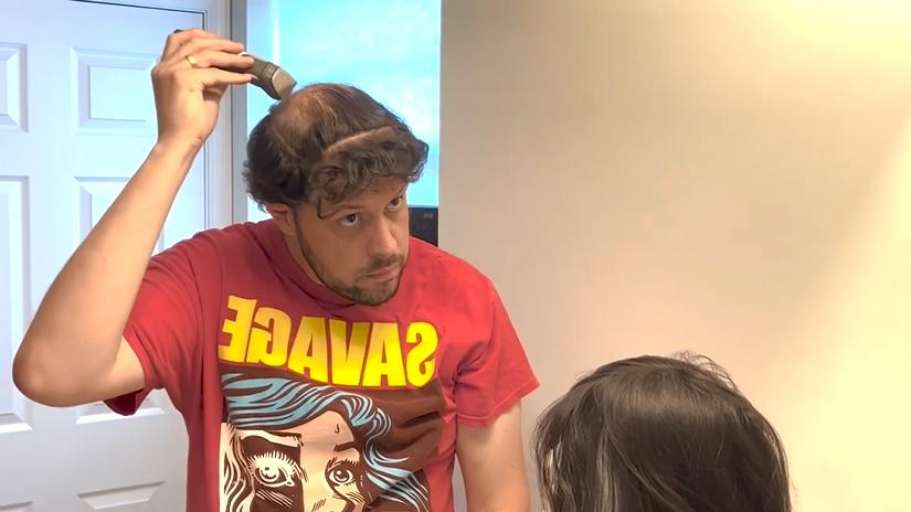 黄子韬变秃头爱豆,还撞脸裘千尺?假发果然是个好东西