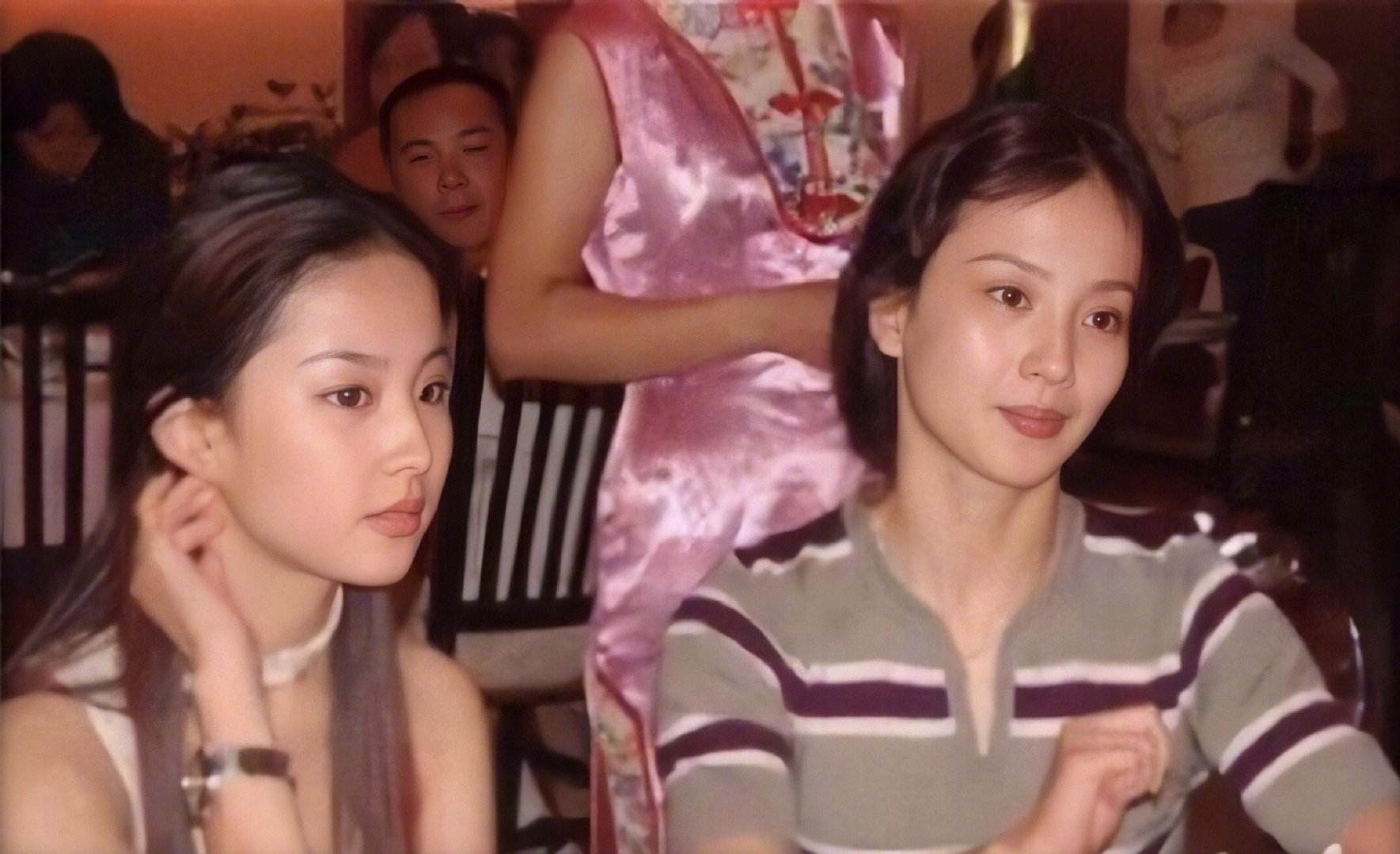 全家最丑刘亦菲,多年后才发现,“神仙姐姐”口中的妈妈有多优秀