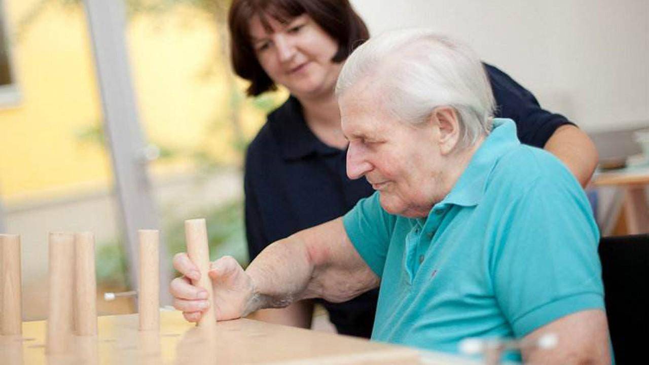 *013院医**教授：少吃点肉吧！太多人因它而受罪，是时候醒悟了