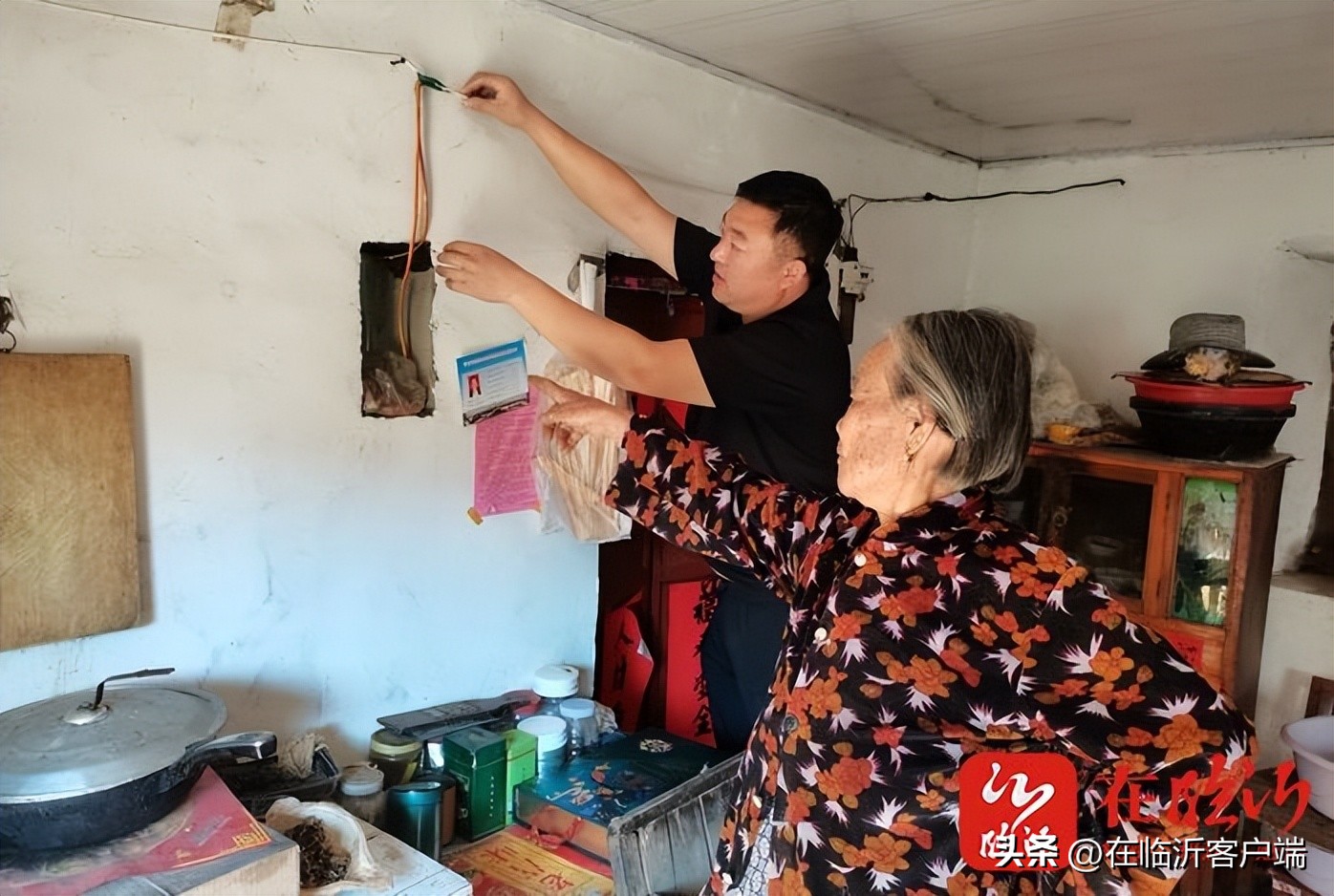 寻找最美第一书记丨鞠庆:让我在这片土地留下的脚印再深一点