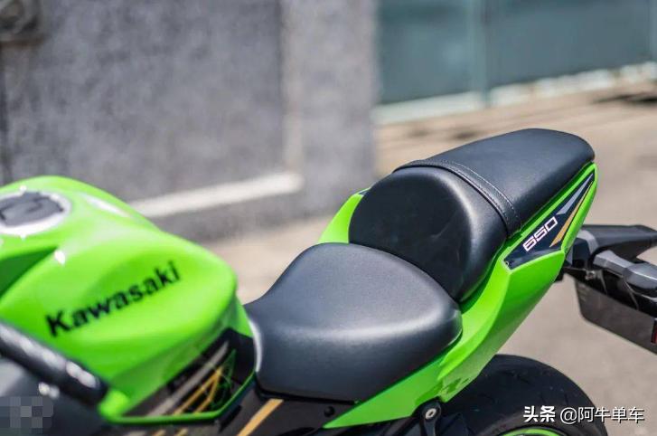 川崎摩托车推荐ninja650,川崎ninja6502021款日常骑行