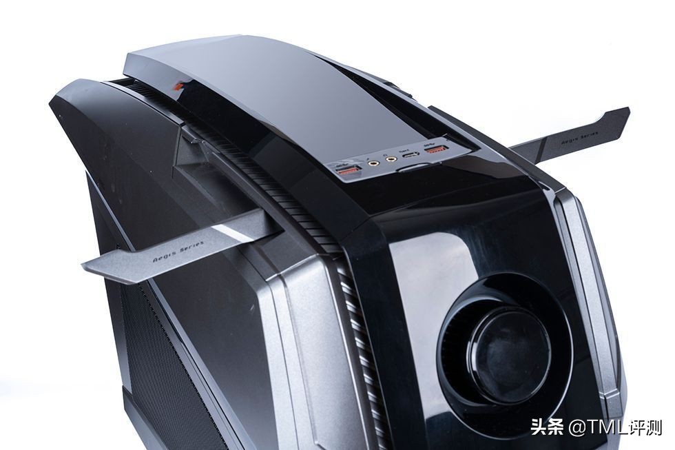 旗舰级游戏电脑微星宙斯盾ti5,微星宙斯盾ti512代评测