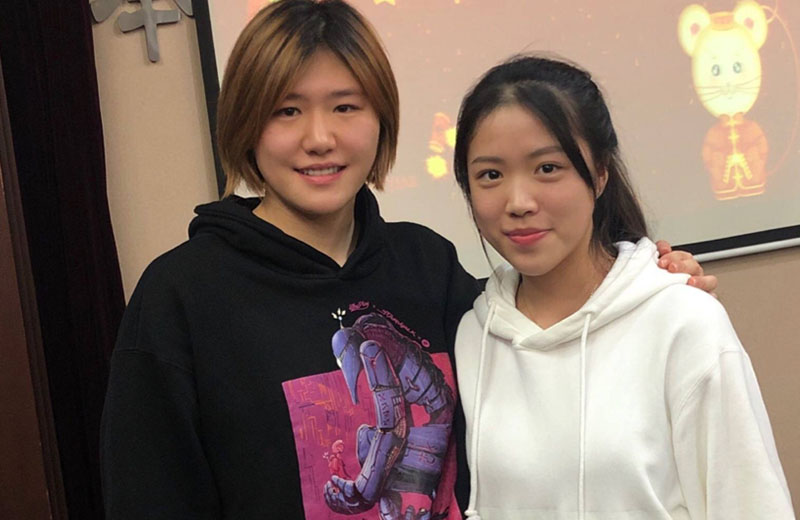 东京奥运会杨倩个人写真,杨倩东京奥运会夺冠后的小互动