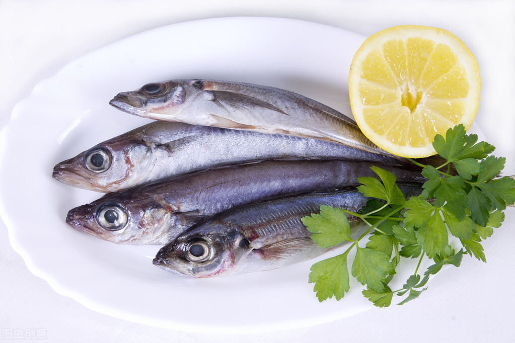 一年工作15天工资50万,一年赚28万工作一周40小时