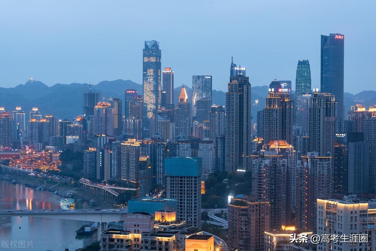 大学选数学专业还是物理,大学选211还是选城市