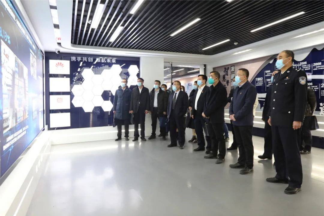 酒泉市公安局召开警银警保协作共建座谈会