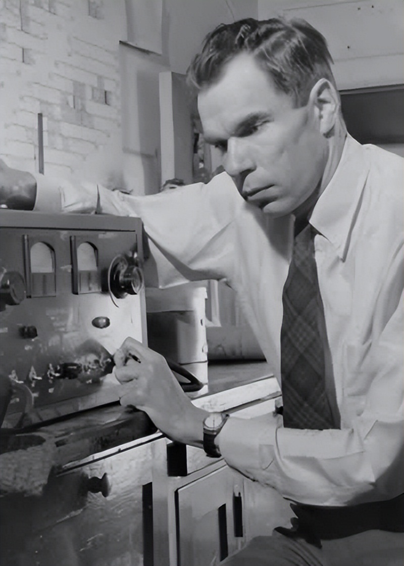 1月20号历史上的今天,历史上的今天8月27日