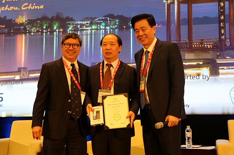 眼科专家郭海科,上海和平眼科医院郭海科