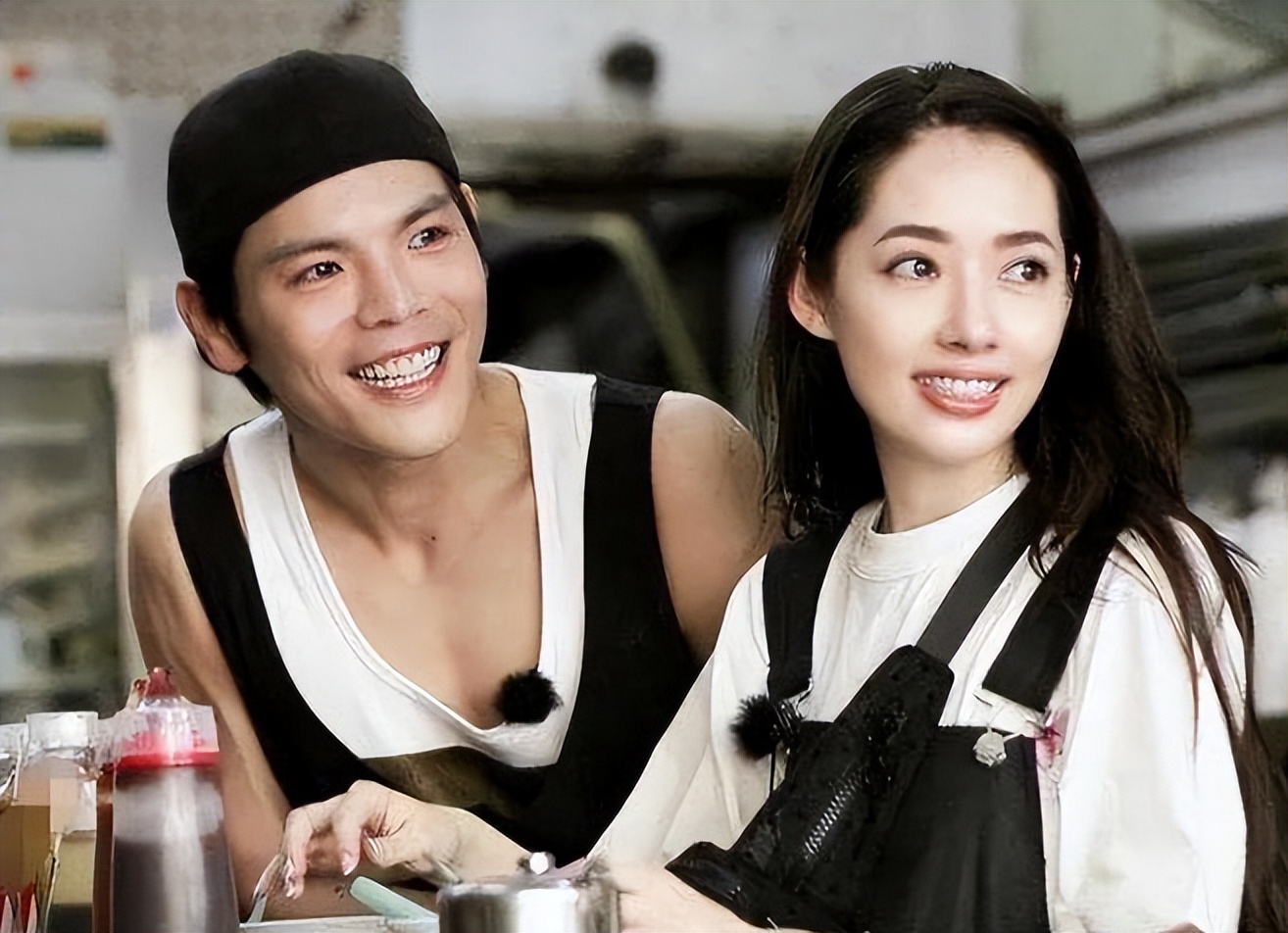 黄婉佩向佐现状,向佐黄婉佩高调