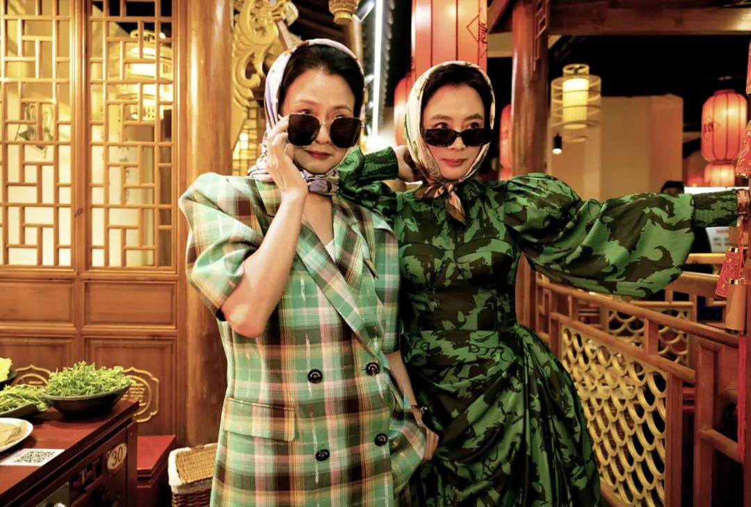 暑假来了，让我们谈一谈更年期的母亲与将要离巢的女儿