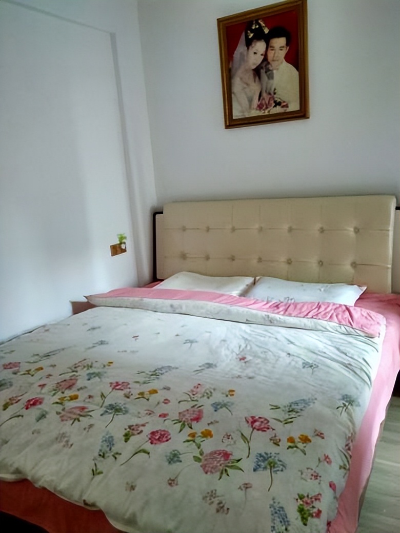 小户型房子适合装马桶还是蹲坑,现在装修房子建议用马桶还是蹲坑