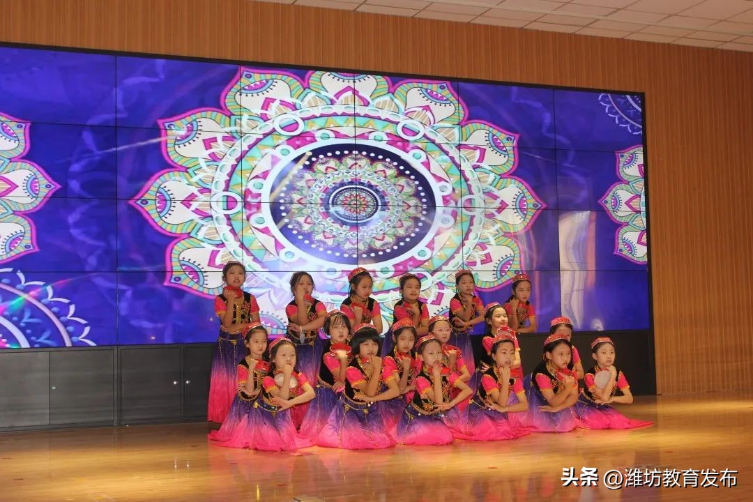 新闻周播报完整版,周播报抖音