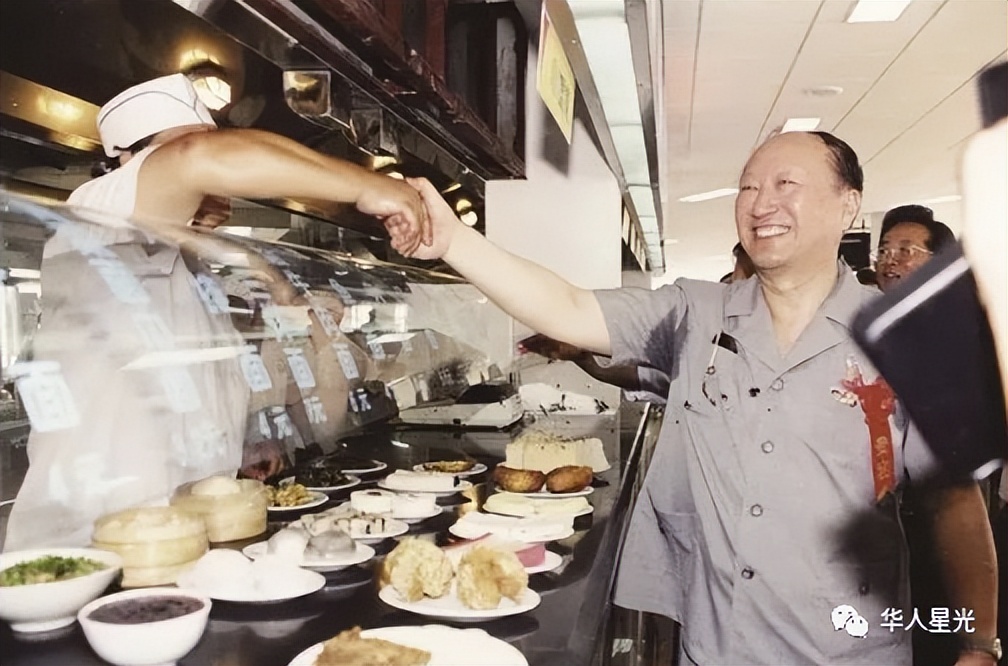 1988年前上海市市长是谁,2000年上海市市长是哪位