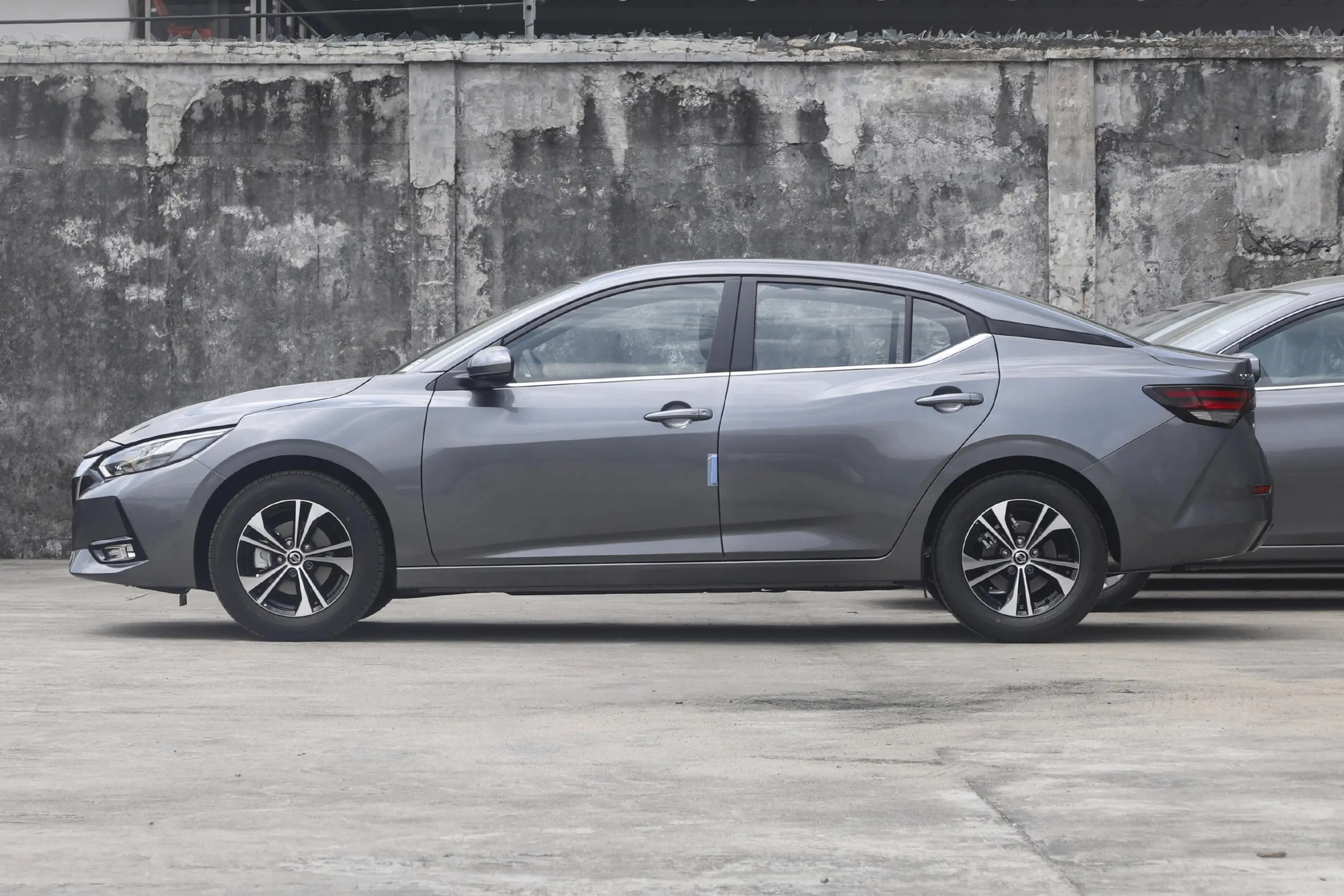 哪款suv省油隔音好舒适性高跑得快,最低6万起这4台精品轿车家用首选