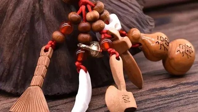 为什么桃木跟柳木可以辟邪,任何桃木都可以驱邪吗