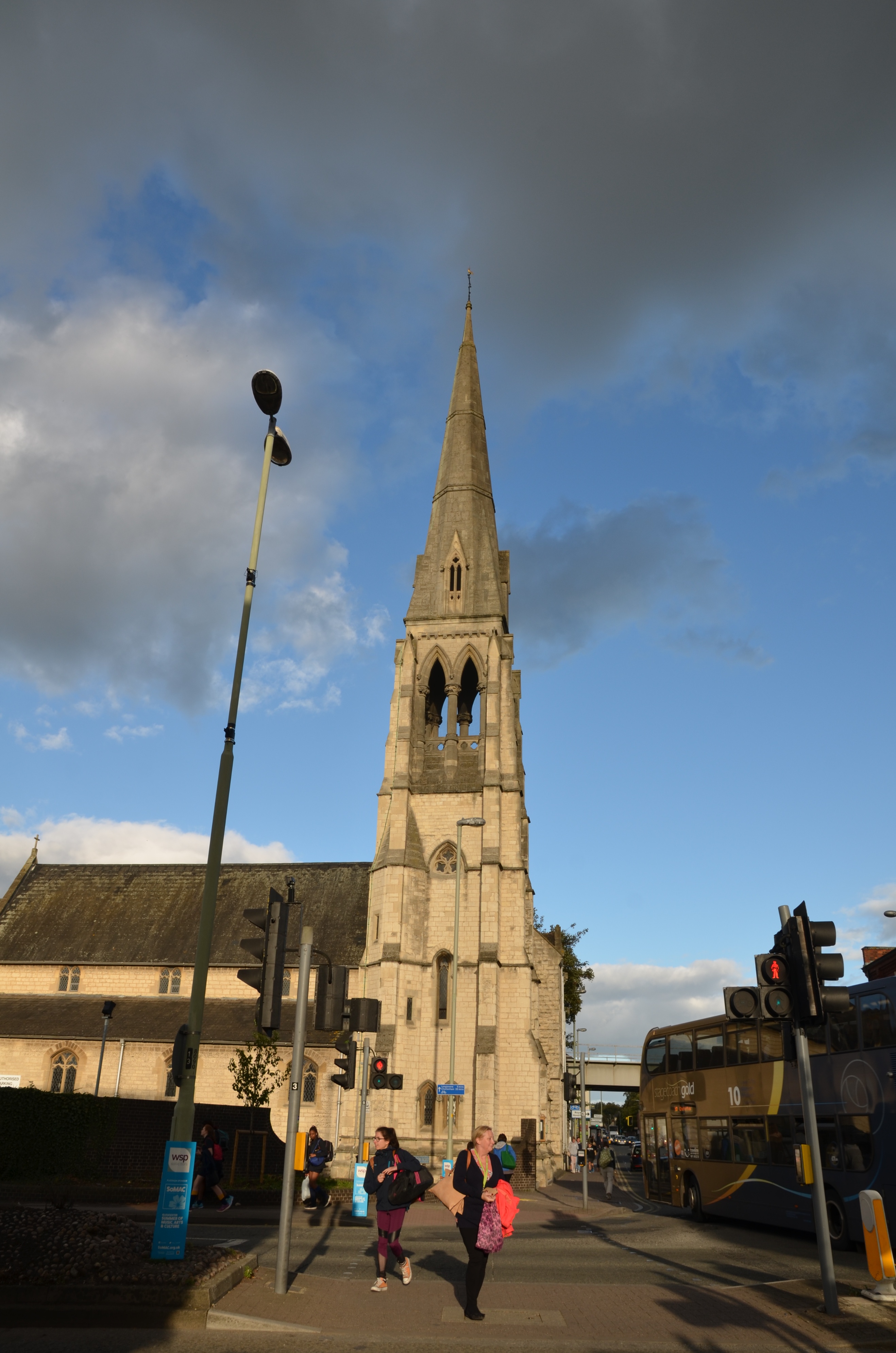 英国切尔滕纳姆绘本,英国切尔滕纳姆大赛