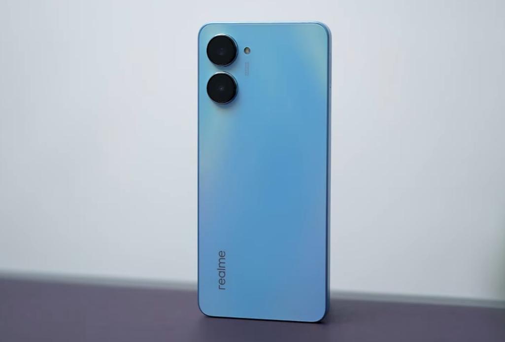 1mm超窄边框+1亿主摄，5000mAh手机跌至1099元，还有256GB