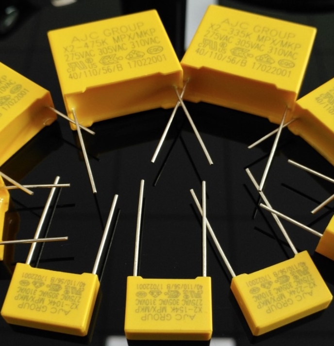 薄膜电容市场潜力,2023年全球超级电容器市场规模