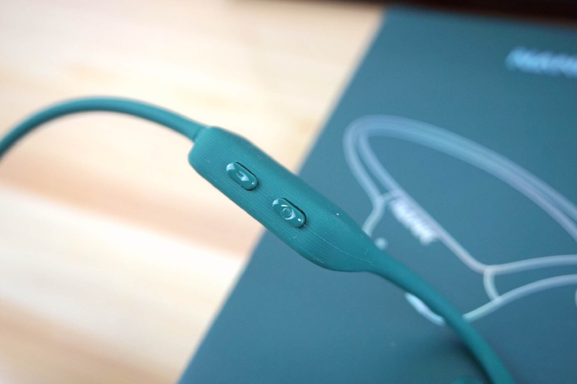 几十块钱的骨传导耳机是智商税吗,300元骨传导的耳机性能