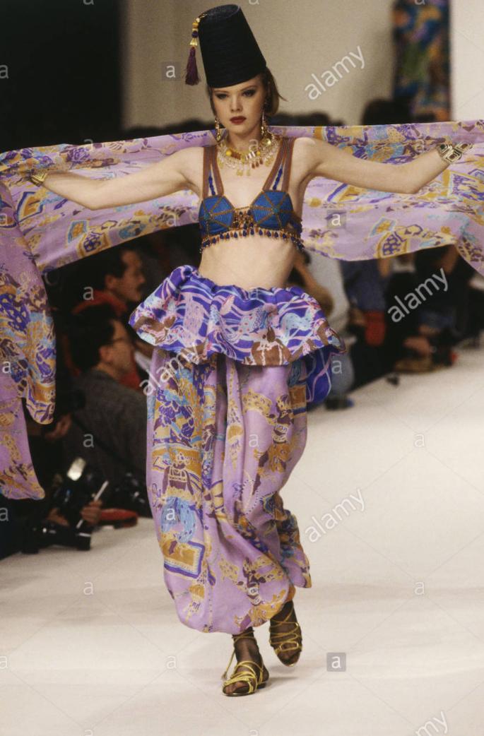 美少女战士的作者是否是名媛,美少女战士作者和富坚义博