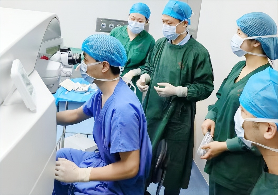 华厦眼科医院前景,华厦眼科医院进展