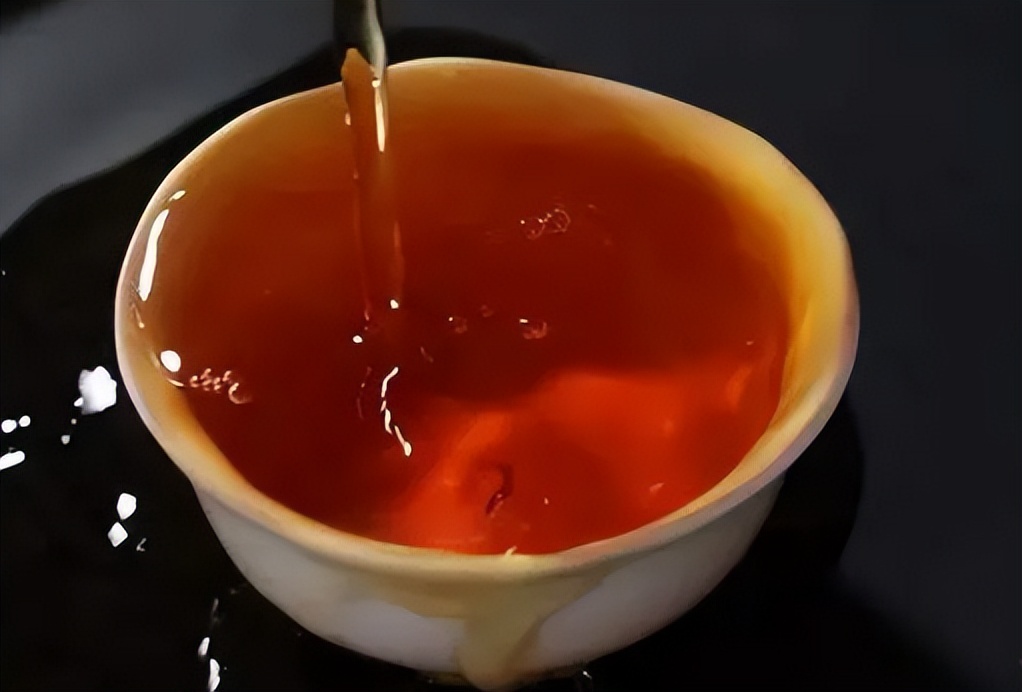 真空包装的铁观音茶叶保质期多久,茶叶的保质期有多久