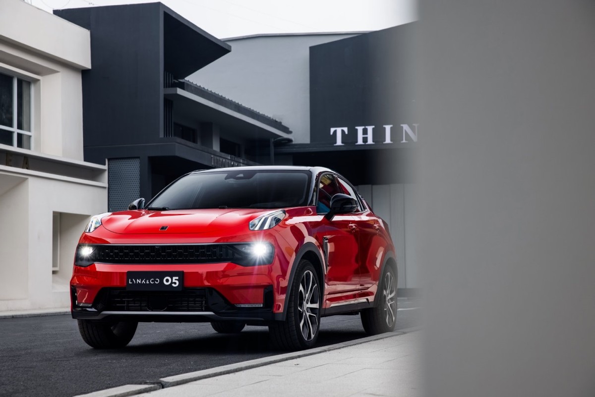 红色外观的车子好看吗,红色车好看的几款车型