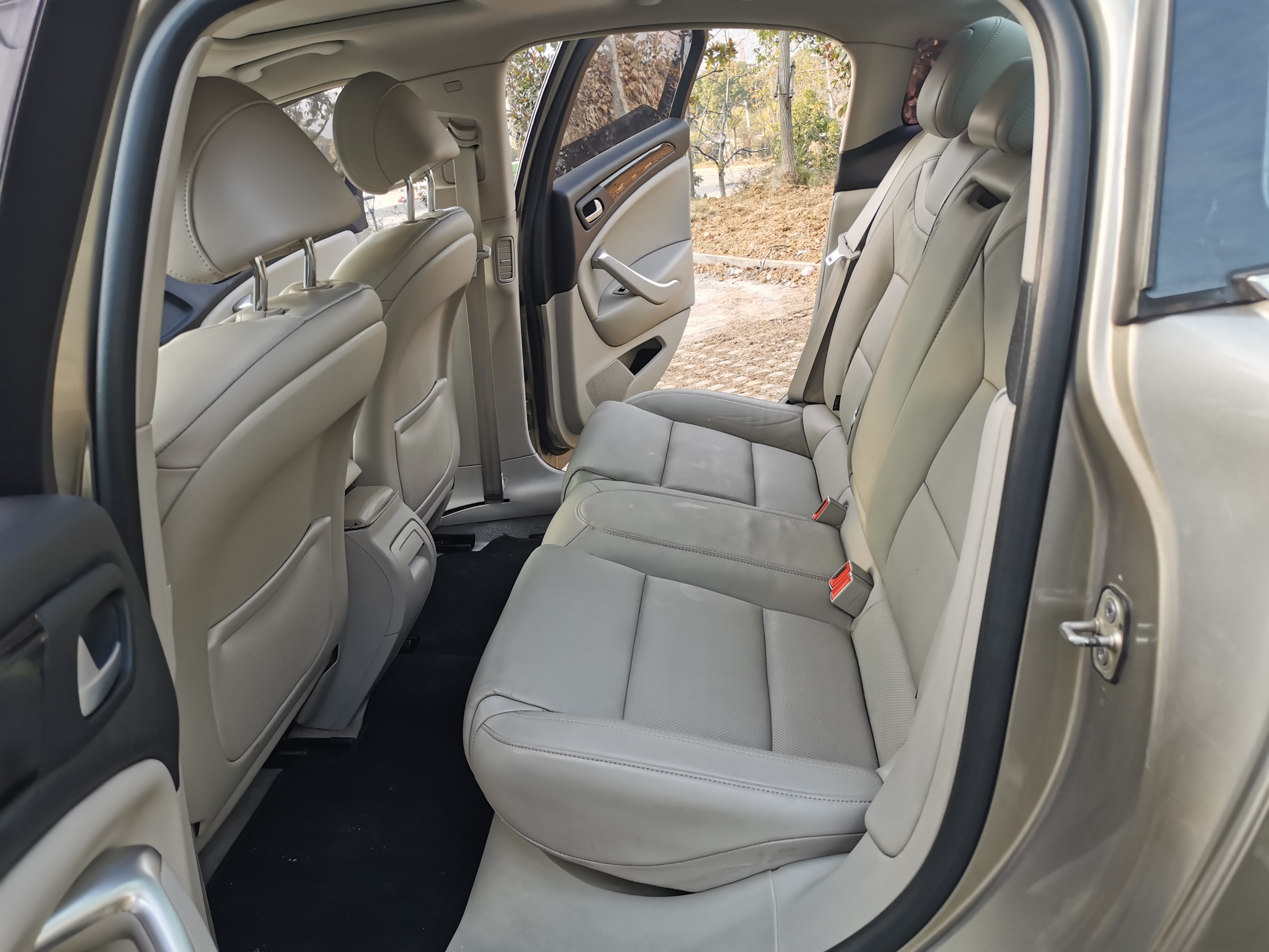 4万雪铁龙c52.0,4万二手车雪铁龙c5